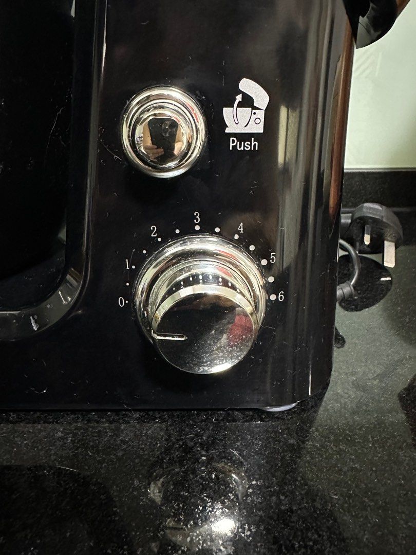 Lightly used Mayer 3.5L mini stand mixer, TV & Home Appliances, Kitchen