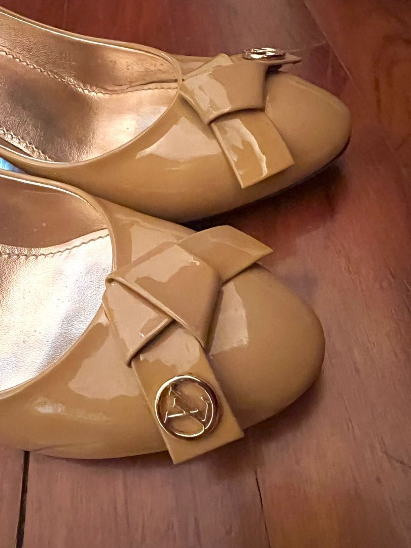 Beige louis vuitton hotsell heels