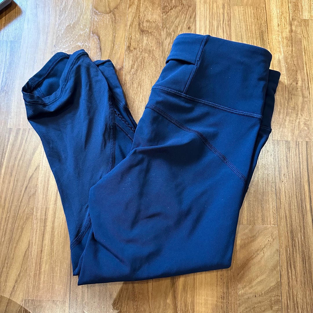 Lululemon 3/4 Tights, Women's Fashion, Activewear on Carousell