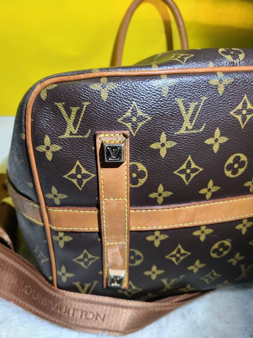 Authentic Louis Vuitton Paint Can Lagoon, Luxury, Bags & Wallets on  Carousell