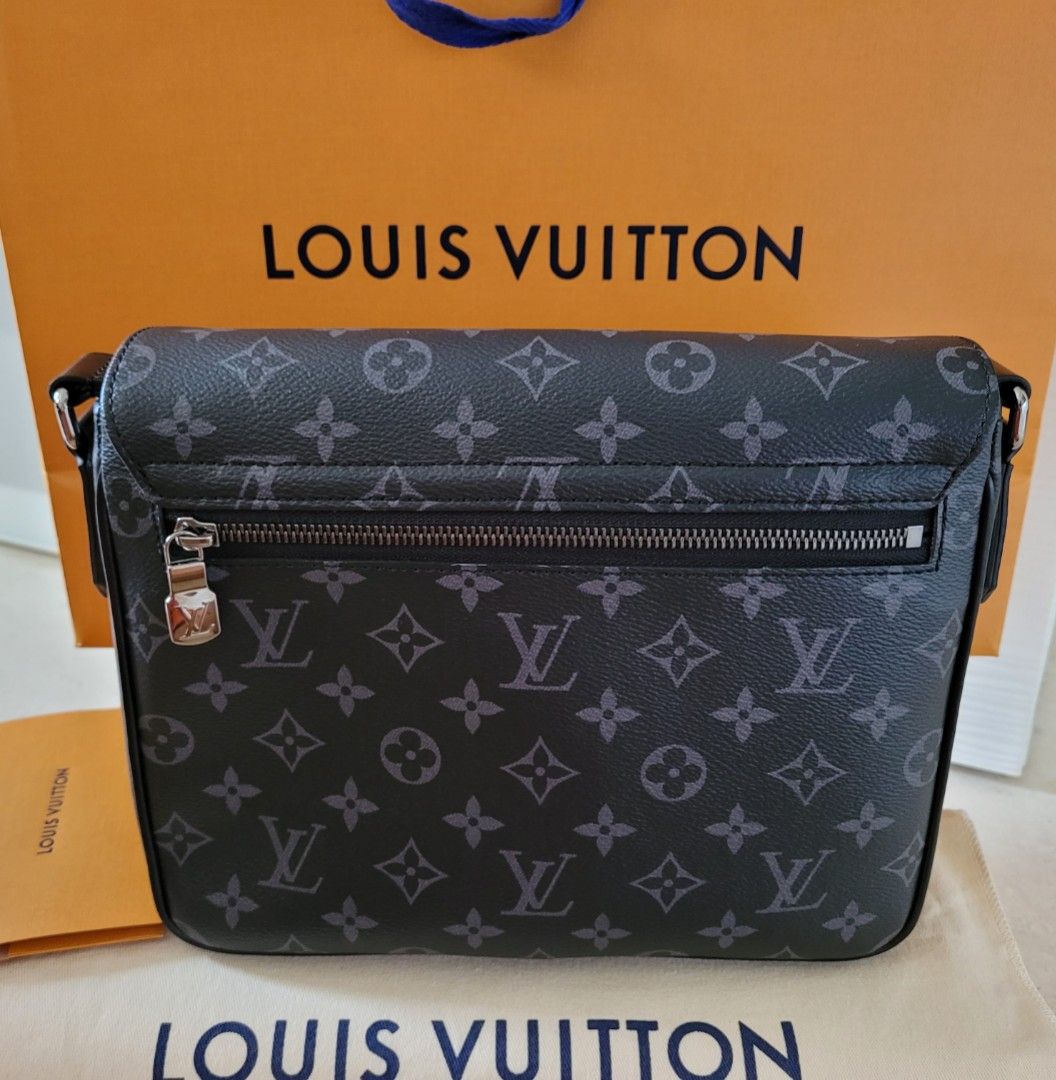 Louis Vuitton District Monogram Eclipse Messenger Bag M46255 Authen