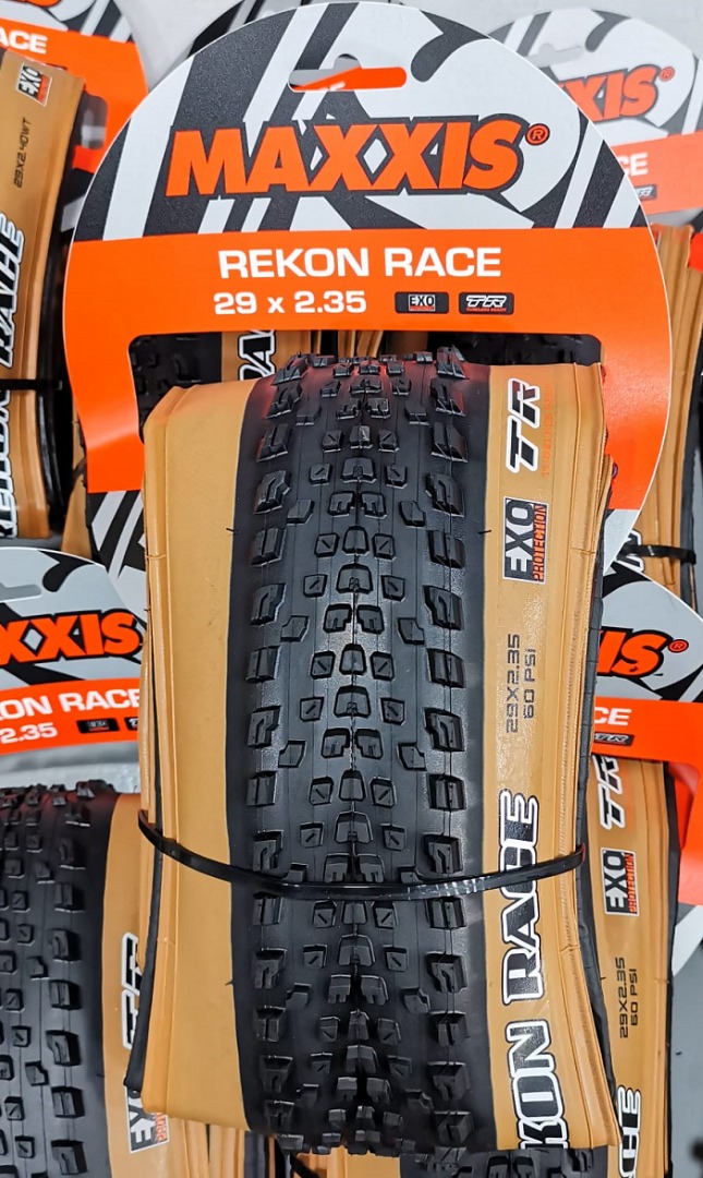 maxxis-rekon-race-29x2-35-exo-tr-skinwall-foldable-tyre-on-carousell