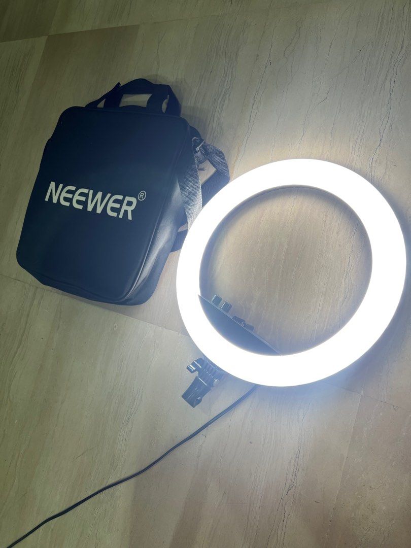 neewer ring light 14 inch, Photography, Photography Accessories, Other