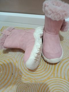 NEXT BOOTS