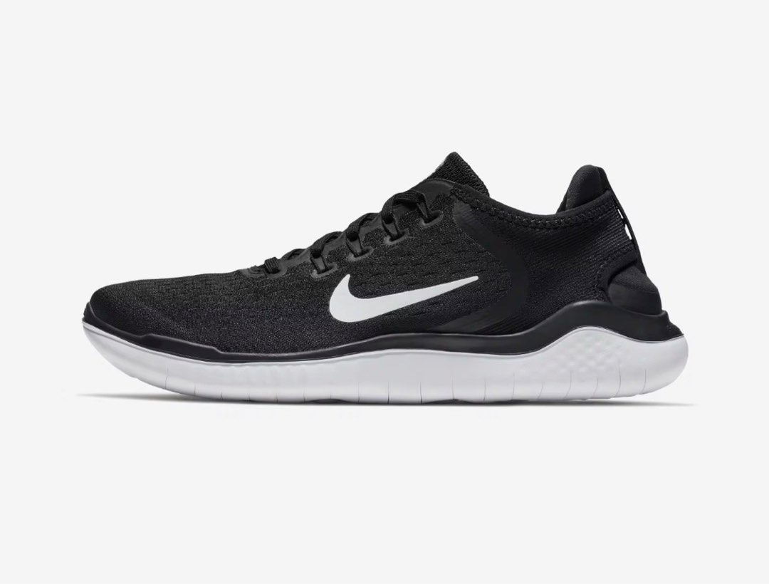 Free rn 2018 men's running shoe black/white sales