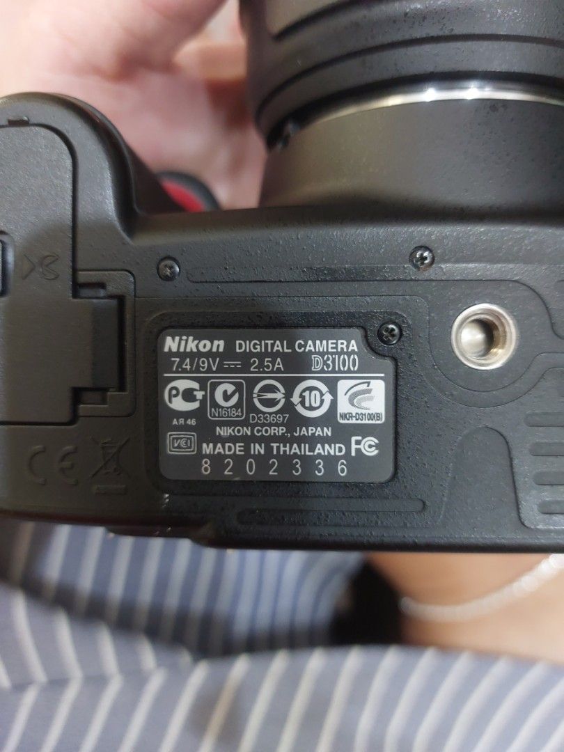 Nikon D3100 DSLR comes with NIKKOR 1855mm lens & 32GB memory card