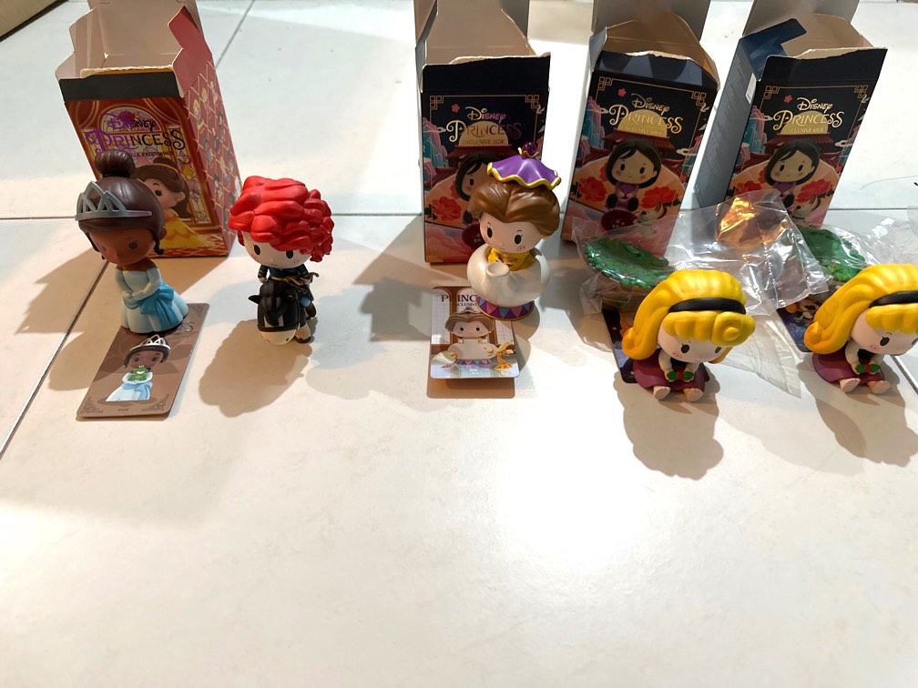 Popmarts - Disney Princesses (Belle, Merida, Aurora, Tiana), Hobbies