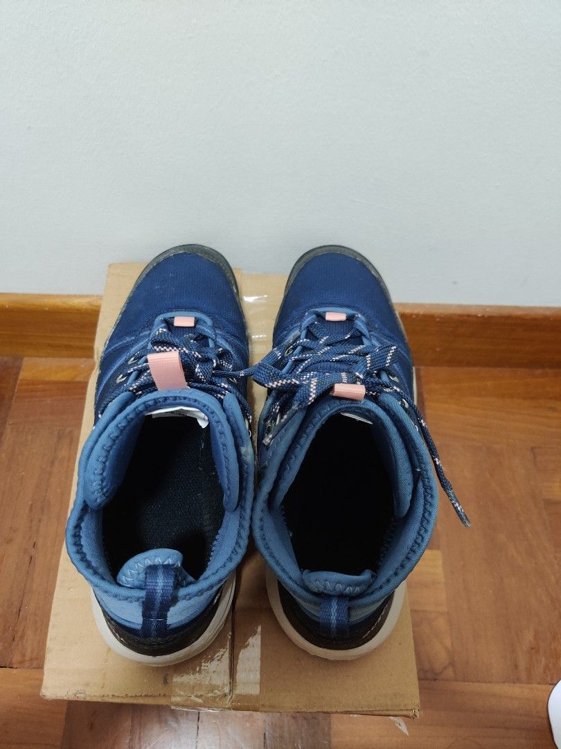 quechua hiking boots