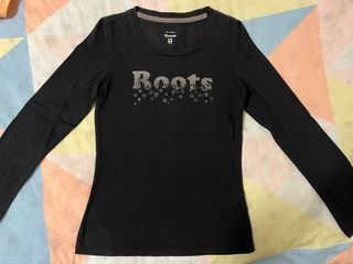 Roots黑色長袖上衣