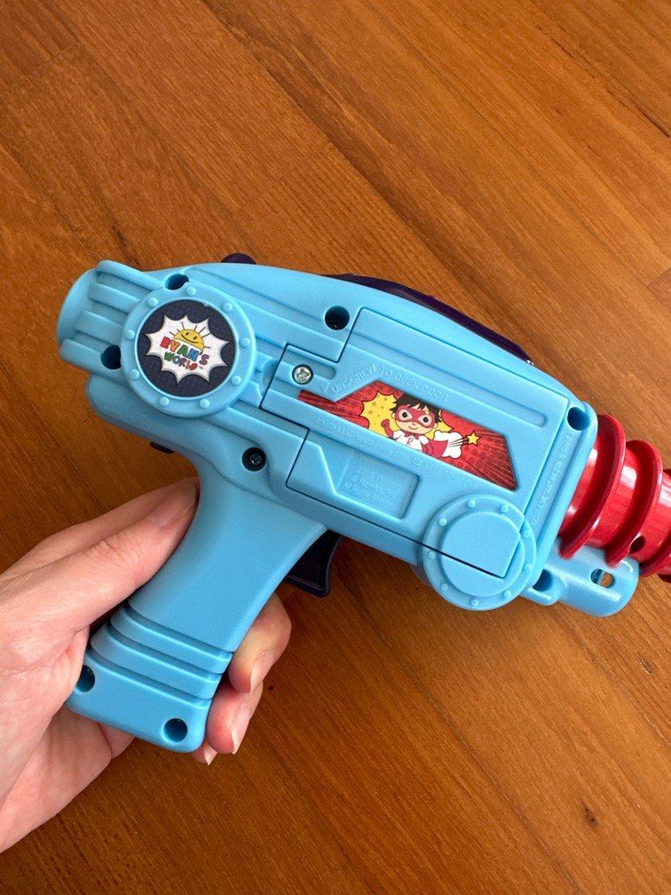Ryan world laser tag store