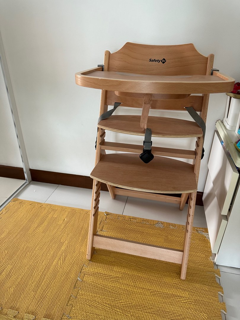 Safety 1st High Chair, Babies & Kids, Nursing & Feeding, Baby High