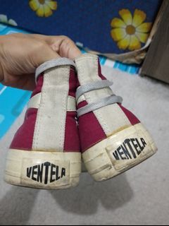 Sepatu ventela black & maroon