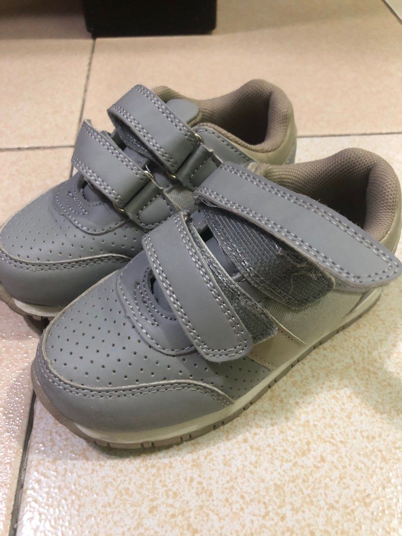 SHOES FOR 13 years old, Babies & Kids, Babies & Kids Fashion on Carousell