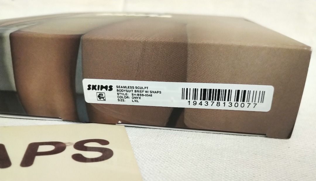 Skims Sculpting Bodysuit with Snaps in Onyx, Women's Fashion