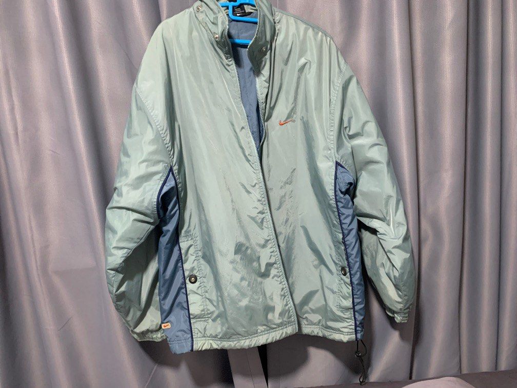 Steal Nike windbreaker Men's Coats, Jackets and on Carousell