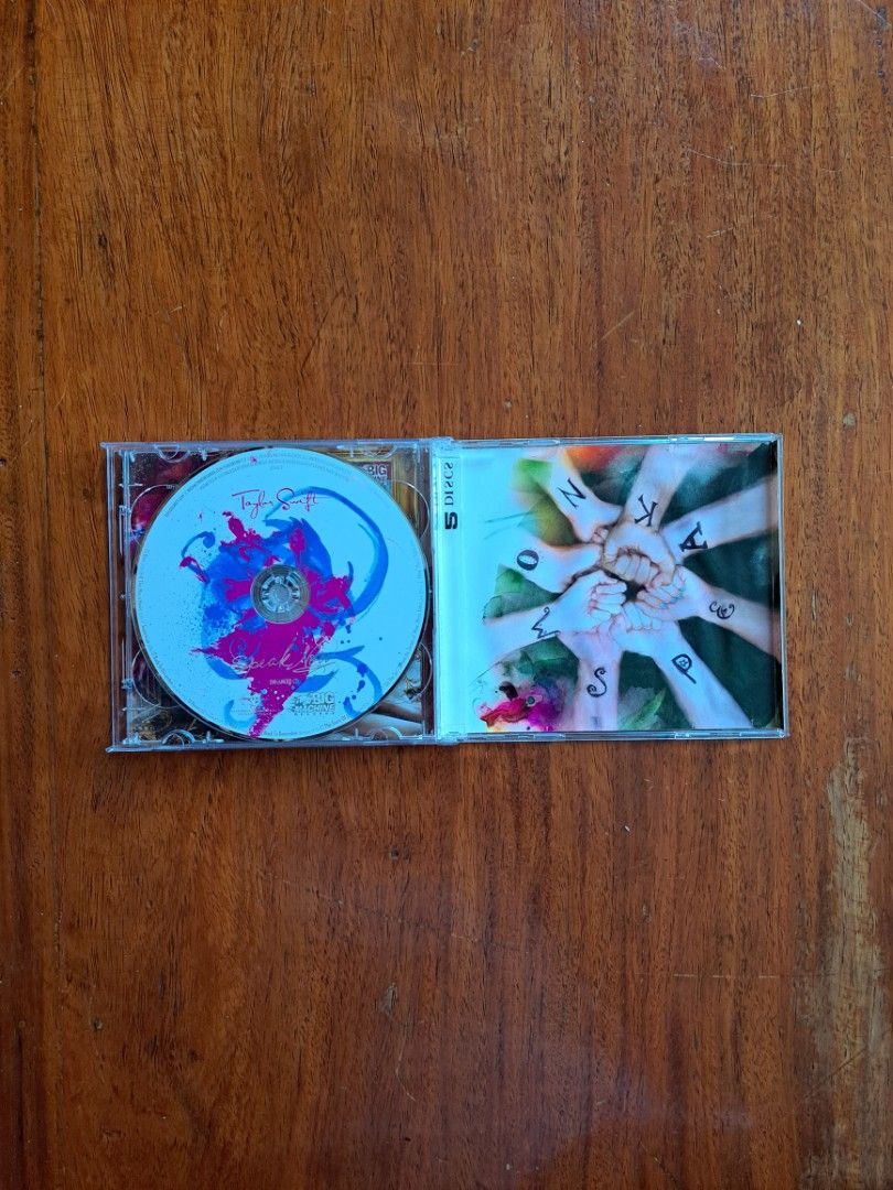 Taylor Swift - Speak Now (Deluxe Edition) (Category: CDs & DVDs) located in San Agustin. Submitted by renzggabriel (Listing ID 1228016255, Image 3). Description: ⚠️Fixed Price ⚠️Strictly No Refund MOP: Bank Transfer (BDO)💳 MOD: LBC 🚚 RFS🔖: Decluterring Extra Copies (From A Friend).