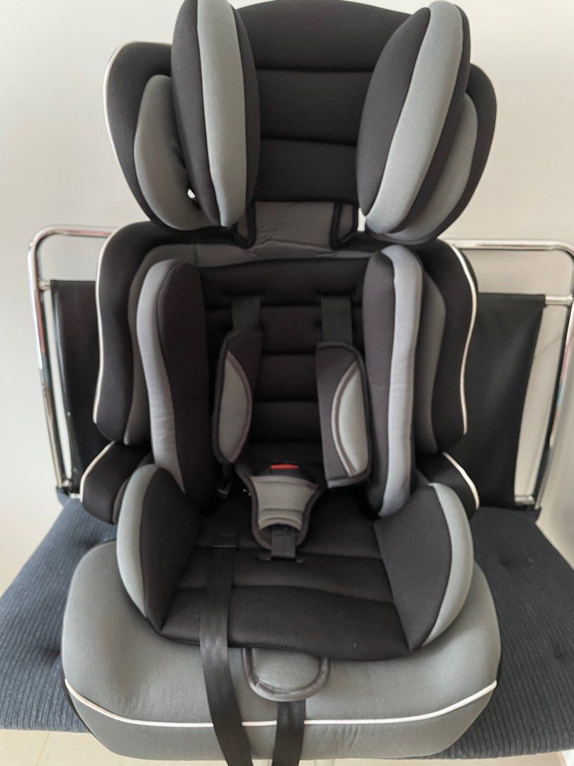 Toddler car seat, Babies & Kids, Going Out, Car Seats on Carousell