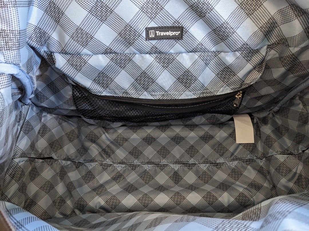 Travelpro Maxlite 5 Expandable CarryOn Rolling Duffel Bag Suitcase, 興趣