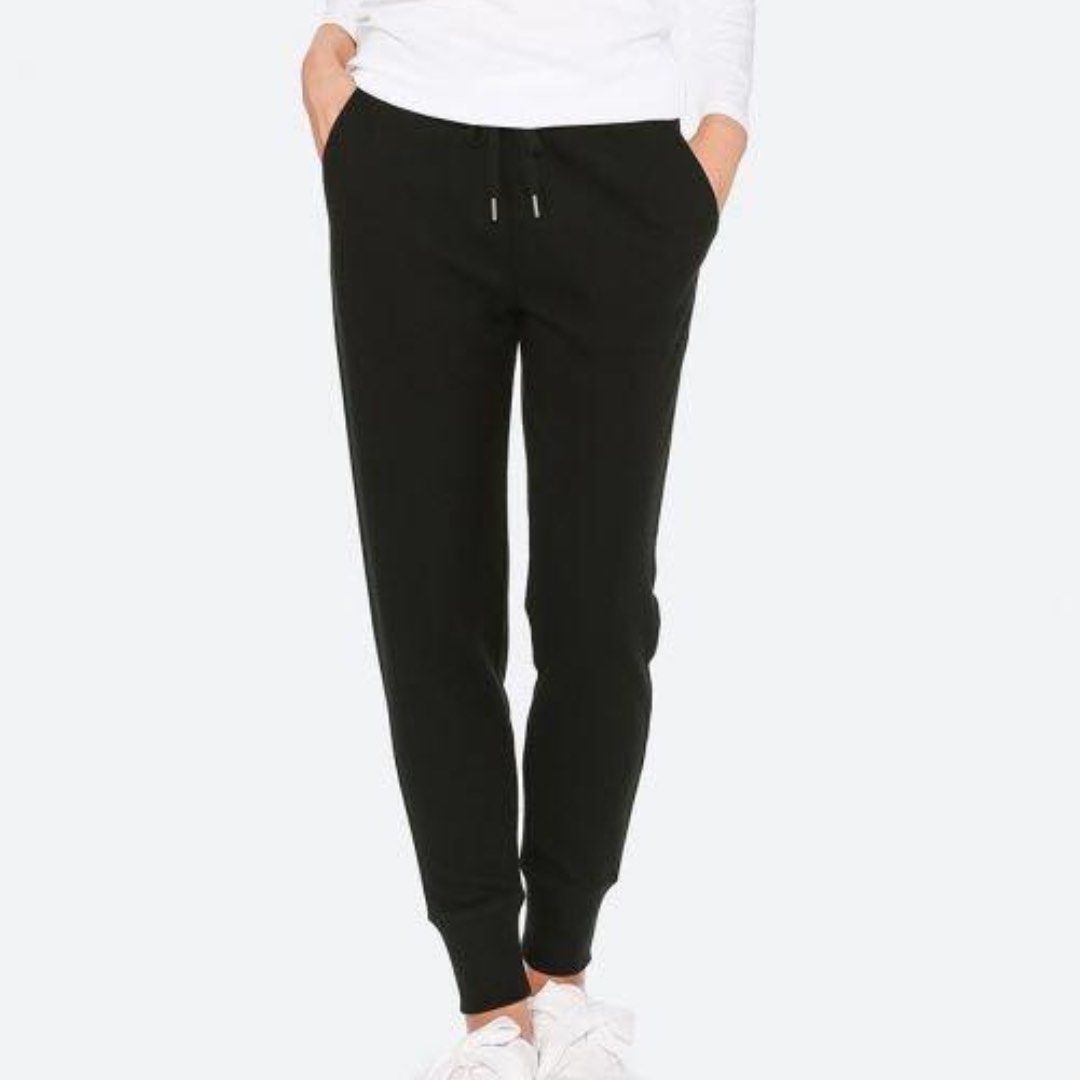 Uniqlo Black Sweatpants Women s Fashion Bottoms Other Bottoms