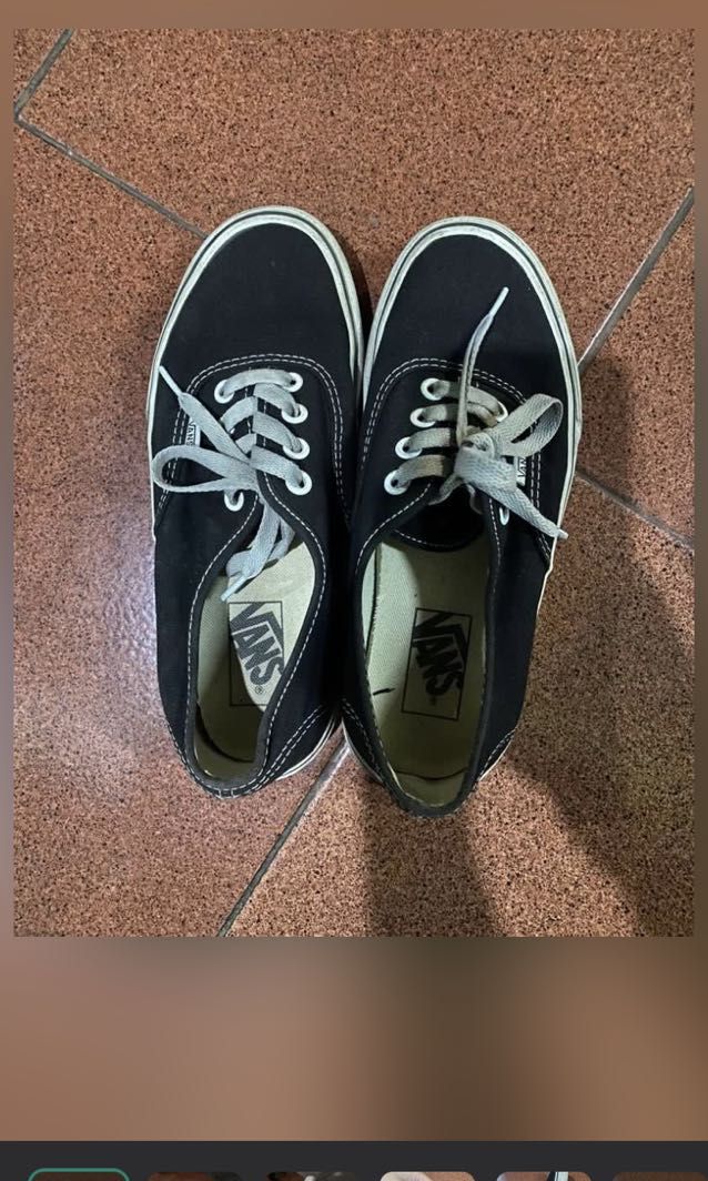 Vans Authentic Original, Fesyen Wanita, Sepatu di Carousell