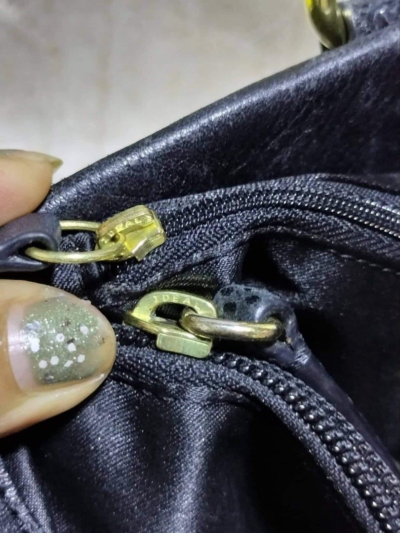 Ideal zipper on coach bag deals