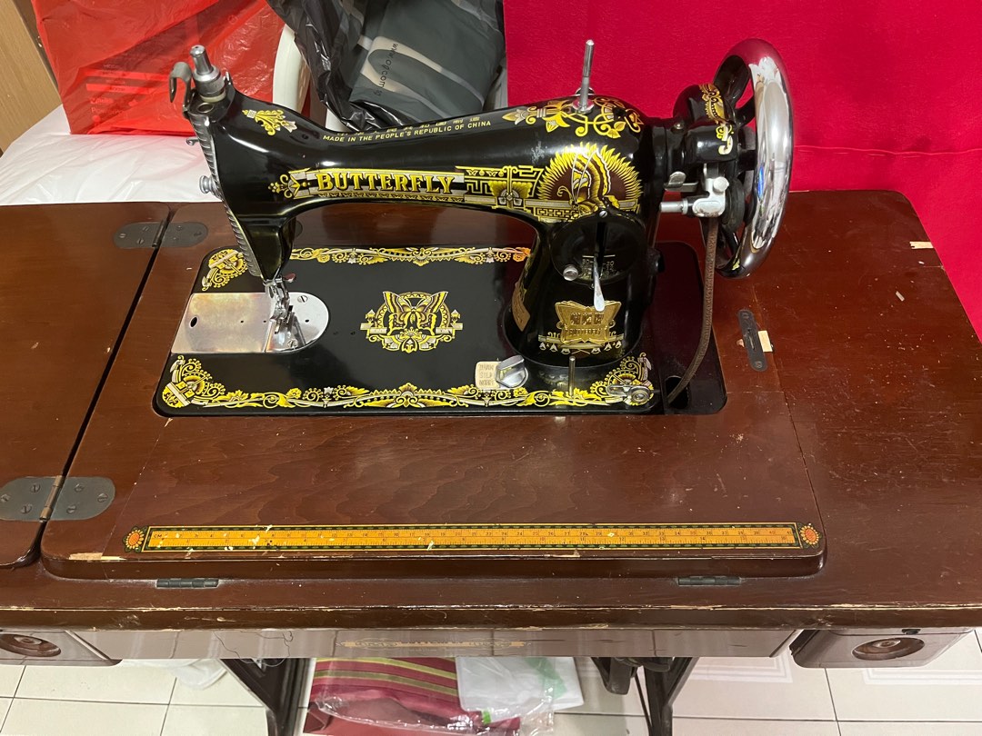 Vintage Sewing Machine Butterfly Brand, Hobbies & Toys, Memorabilia