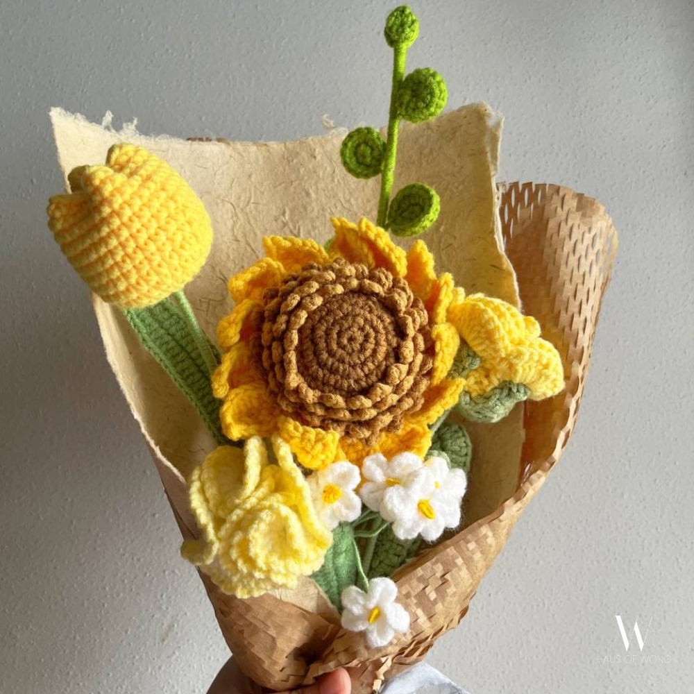 YELLOW CROCHET BOUQUET, Hobbies & Toys, Stationery & Craft, Flowers