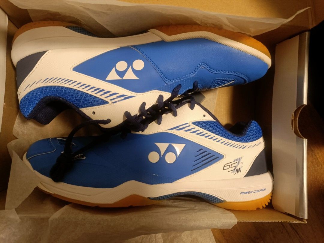 Badminton shoes deals deals