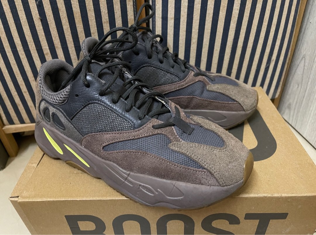 Adidas Yeezy Boost 700 Mauve, Fashion, Footwear, Sneakers on Carousell
