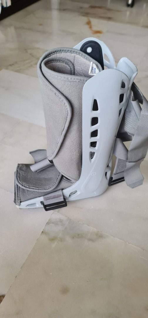 Aircast AirSelect Standard Walker Brace / Walking Boot,, Health