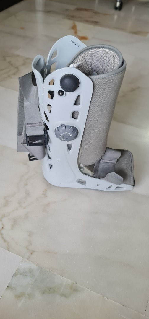 Aircast AirSelect Standard Walker Brace / Walking Boot,, Health