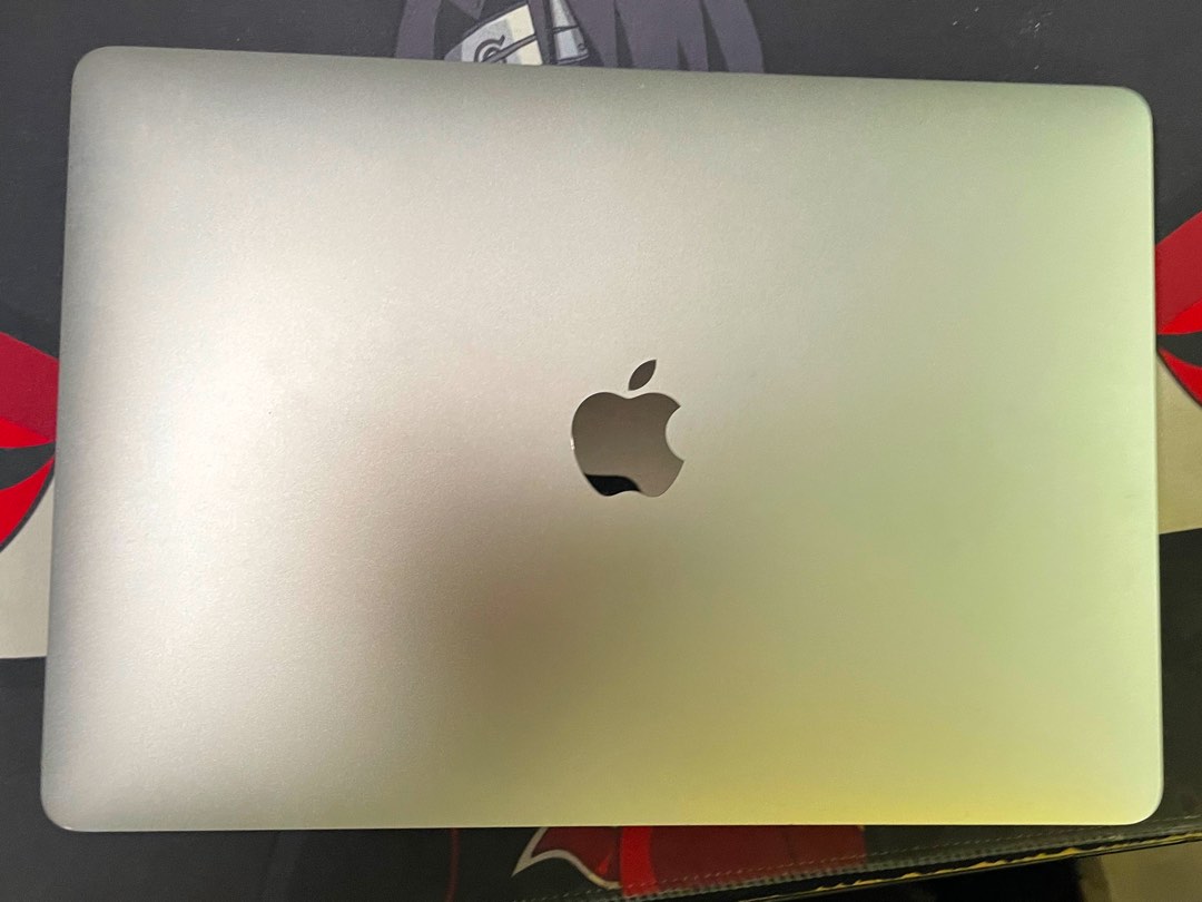 Apple Silver MacBook Pro M1 2020, 電腦＆科技, 手提電腦- Carousell