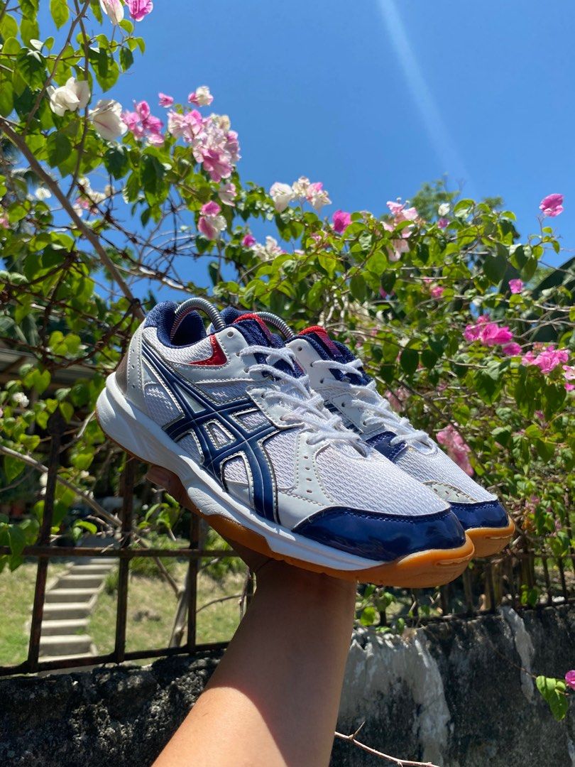 Asics gum discount sole