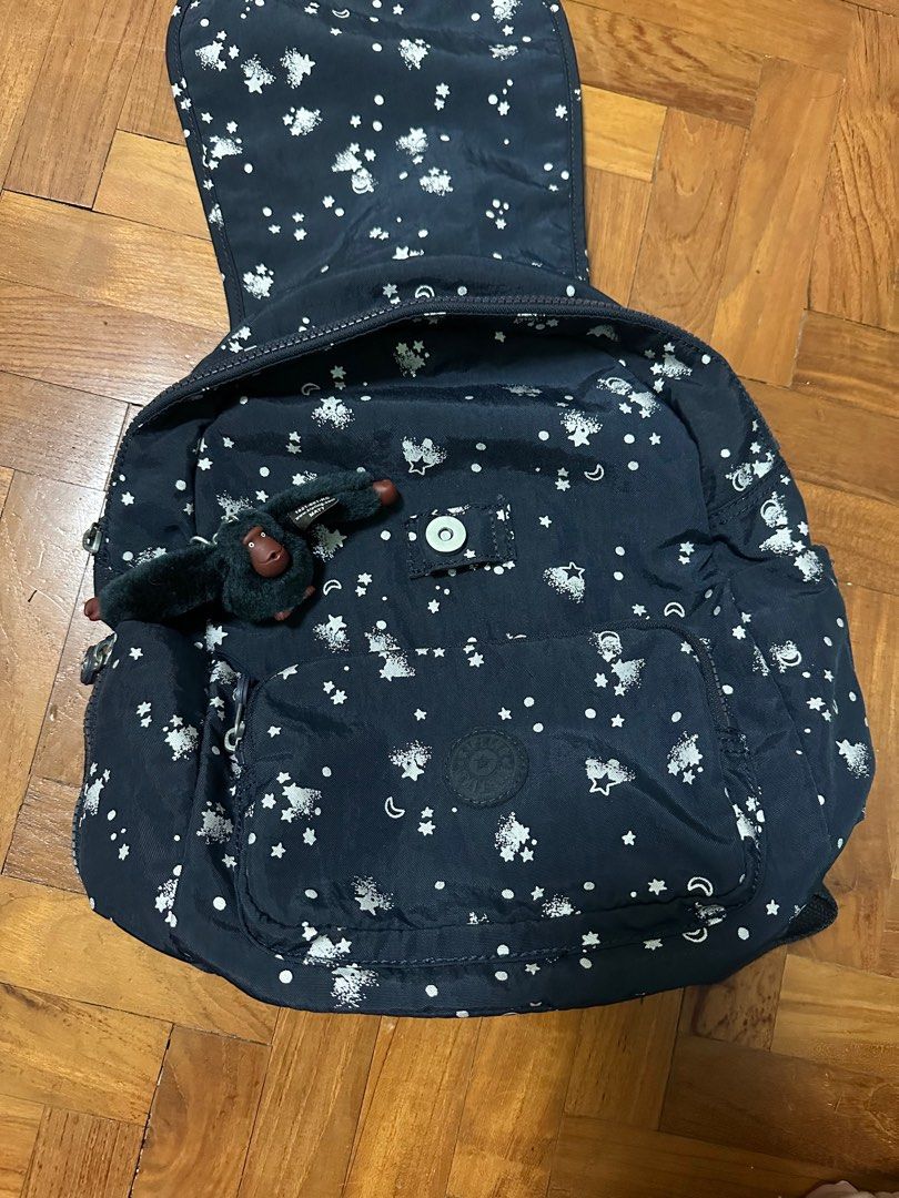 Authentic Kipling backpack (Category: Bags & Wallets) located in Singapore. Submitted by greenbaohuat (Listing ID 1228225021, Image 3). Description: Like new and hardly use Adjustable strap Paper bag inclduded .