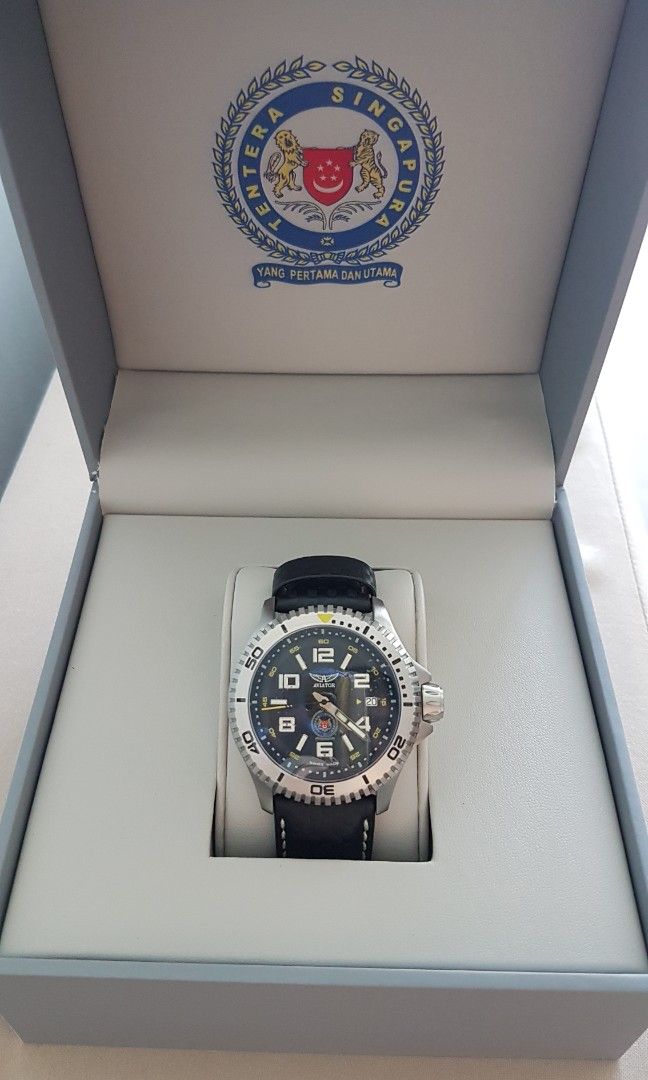 Mens top aviator watch