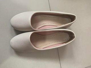 Beige Comfortable Leather Wedge Shoes Size 7