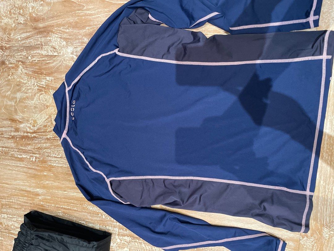 Billabong rash guard, Women's Fashion, Swimwear, Rash Guard on Carousell