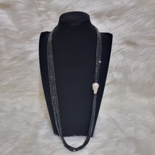 Black Spenil  necklace