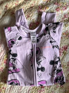 (Category: ) located in . Submitted by sofarawayx (Listing ID 1228136121, Image 1). Description: .