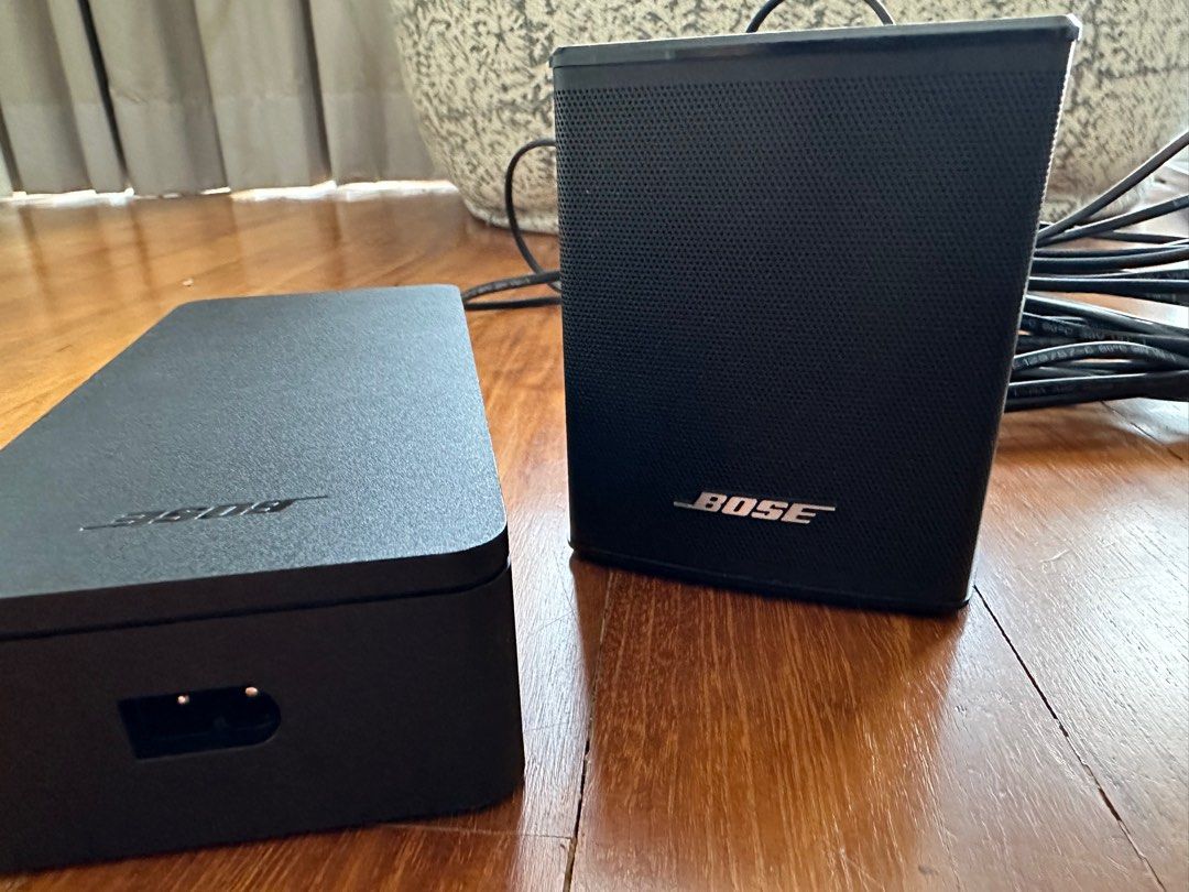Bose Soundtouch 300 2 Satellite Speakers
