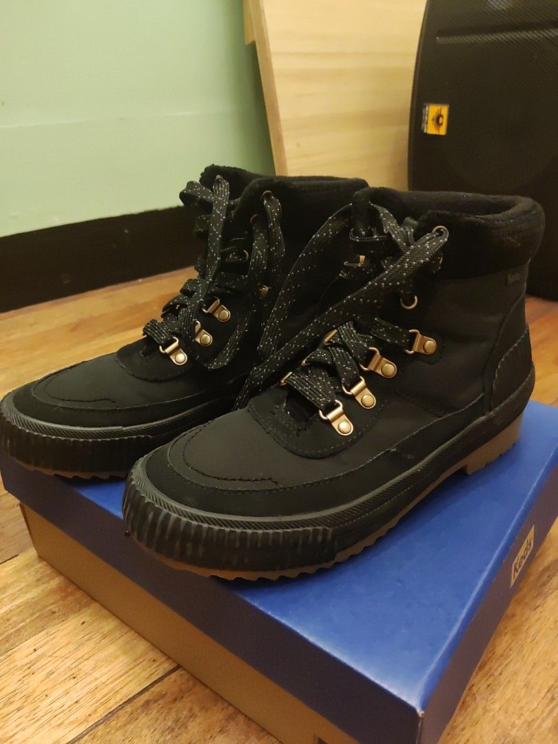 keds black boots