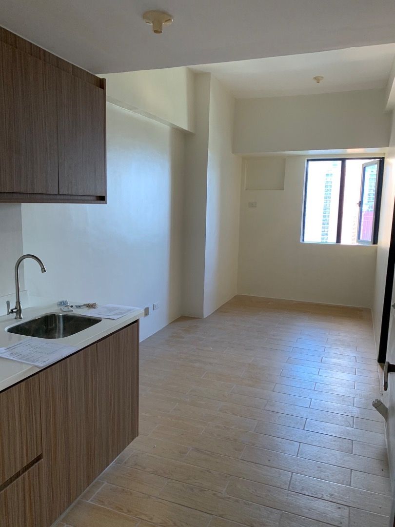 Brand New R Square Studio Unit 20sqm Walking Distance DLSU Taft