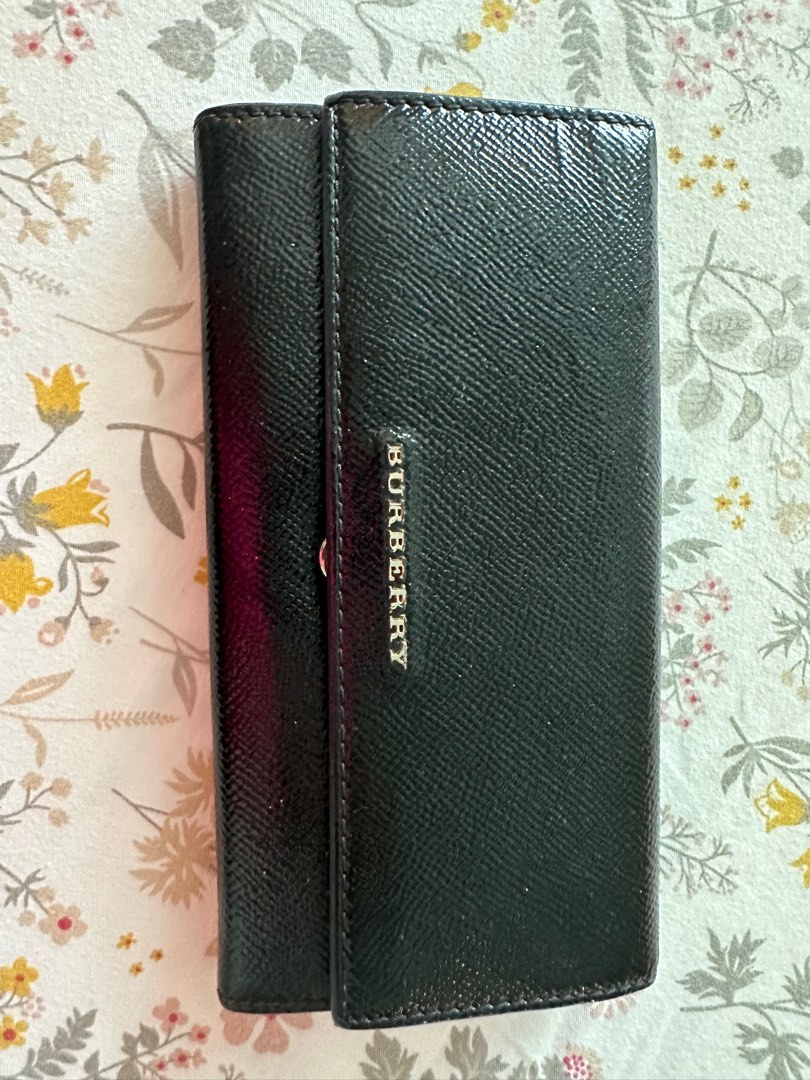 Burberry wallet Luxury Bags Wallets on Carousell