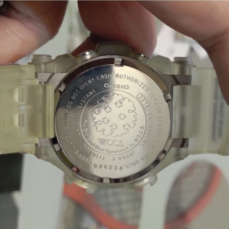 CASIO G-SHOCK x FROGMAN DW-9900 限量聯名, 名牌精品, 精品手錶在旋轉拍賣