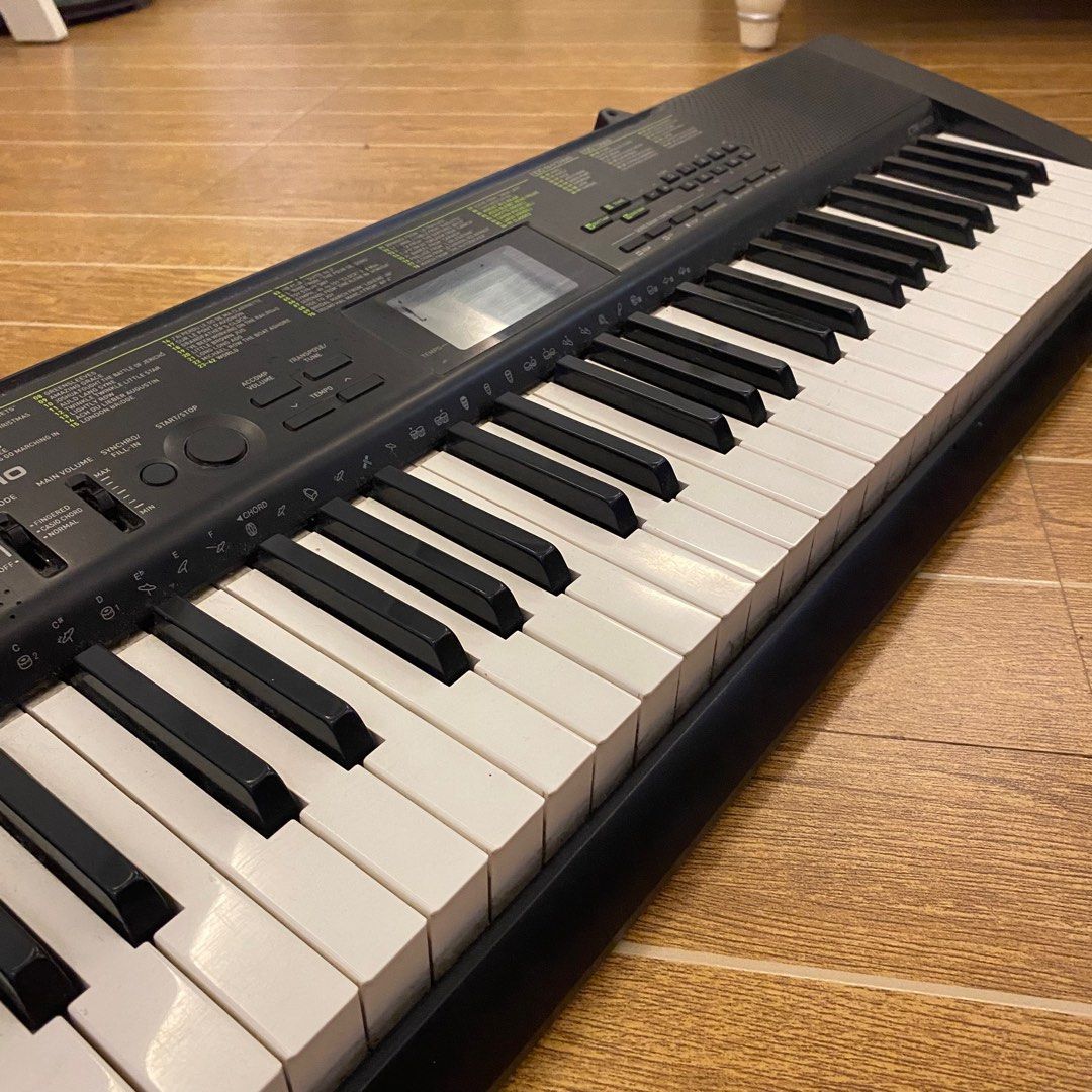 Casio Keyboard on Carousell