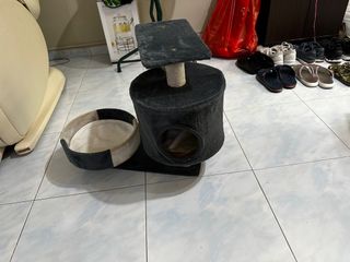 (Category: ) located in . Submitted by cafehollyday (Listing ID 1228078397, Image 1). Description: .