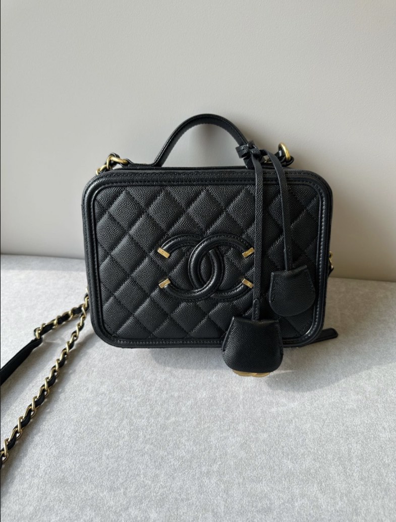 Chanel vanity case