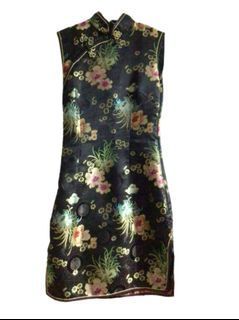 Chinese Traditional Cheongsam (black with colored print)