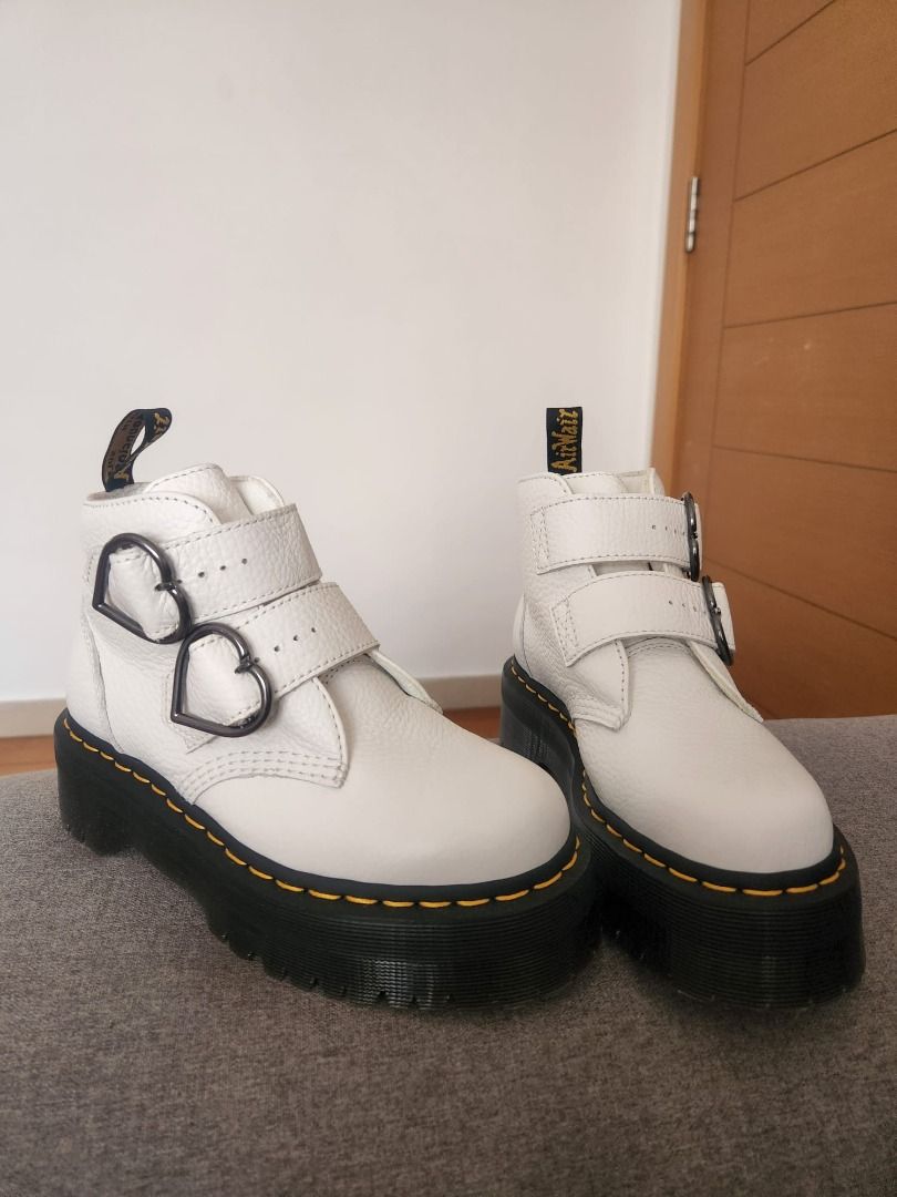 White doc martens sale sale