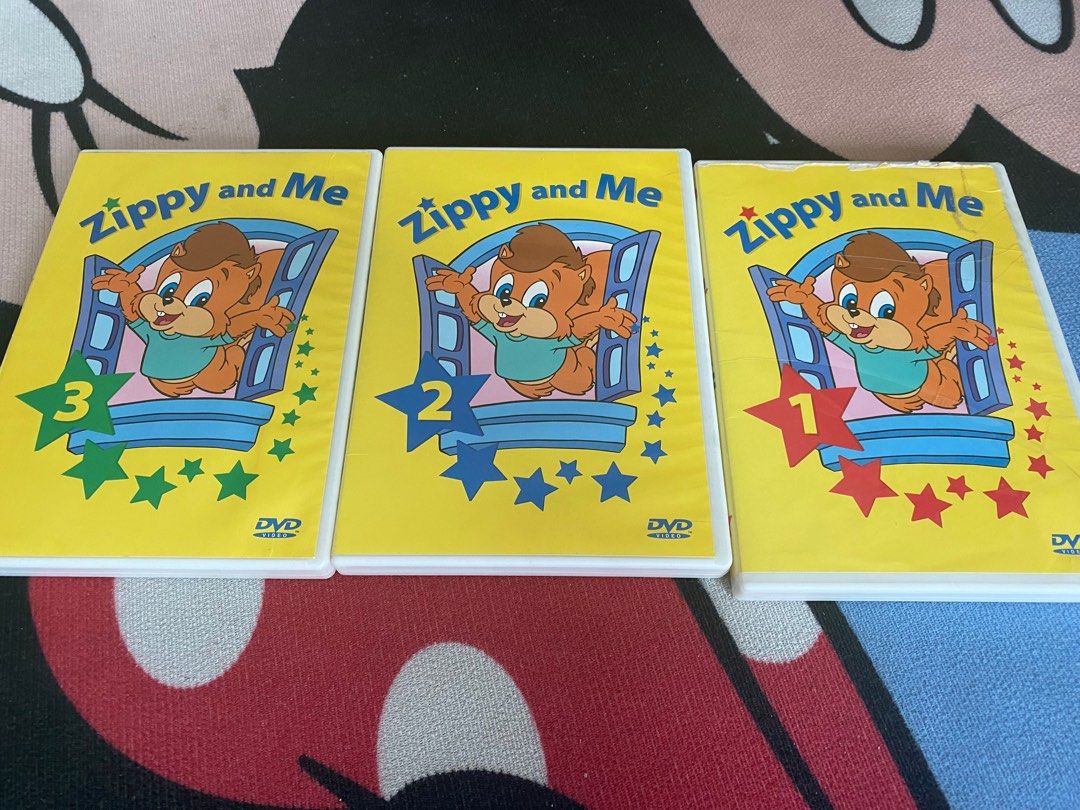 DWE World Family <Zippy and Me> 3張DVD set, 興趣及遊戲, 音樂、樂器 